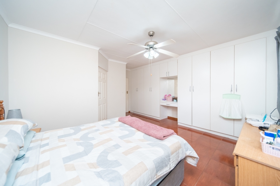 4 Bedroom Property for Sale in Dorchester Heights Eastern Cape
